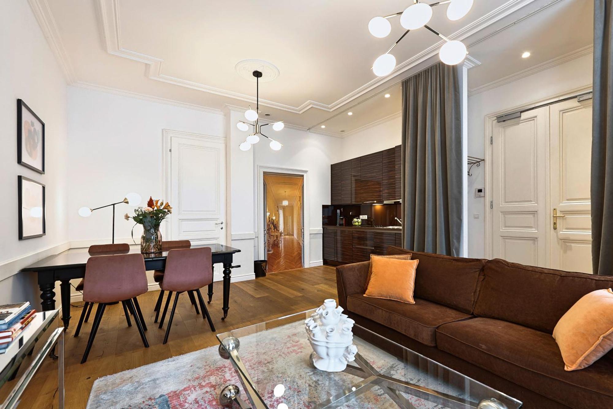 Appartement 6 *