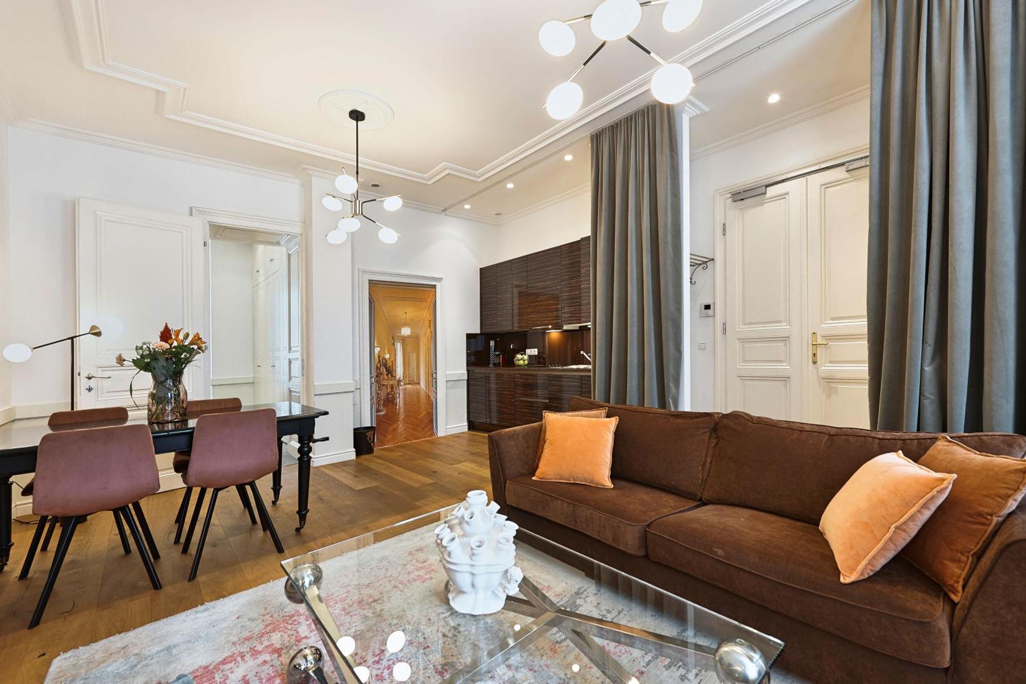 6 Appartement *